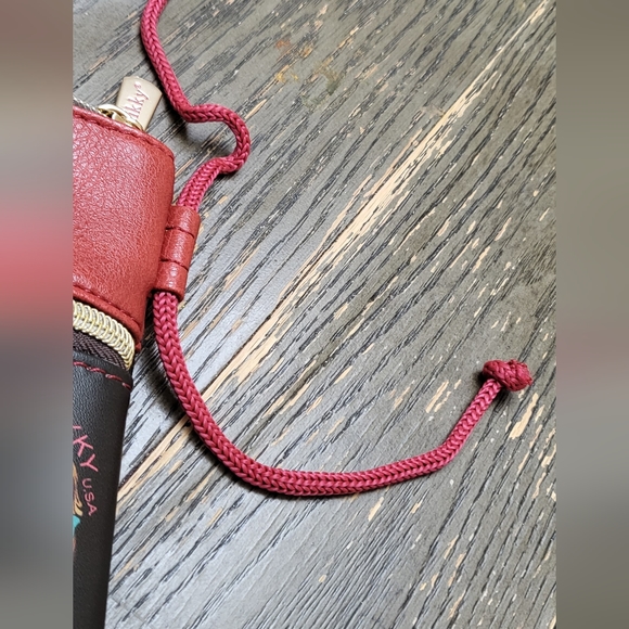 Nikky, by Nicole Lee: messenger bag. - Picture 9 of 14